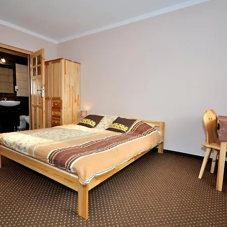 Apartment Cetyna *